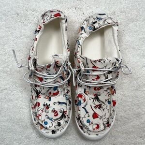 (NO BRAND LISTED) NEW Cat in the Hat Women’s Canvas Shoes-Size:  42, (11-11.5)
